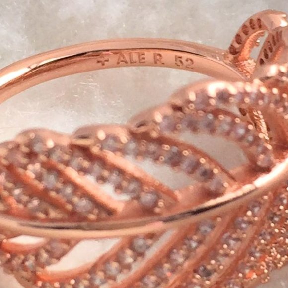 NWOT Pandora Rose Gold LIGHT AS A FEATHER Ring - Picture 3 of 4